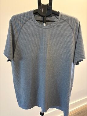 Lululemon Metal Vent Tech Short Sleeve ~ 2XL ~  Vapor / Solar Grey
